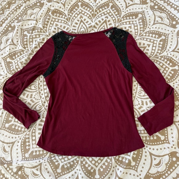 Women's Burgundy Harley Davidson Vintage Long Sleeve Top with Black Lace Detail - Picture 5 of 6